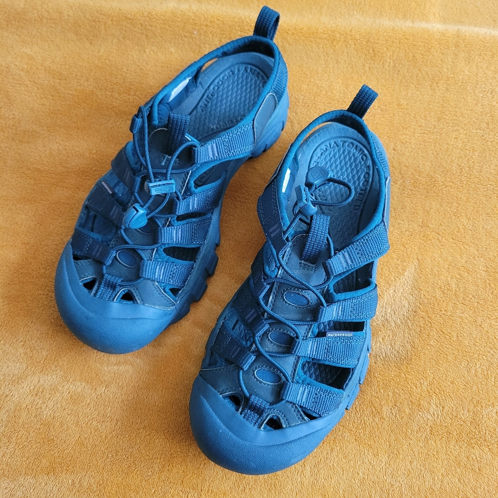 Keen H2 women's hiking sandal 8.5